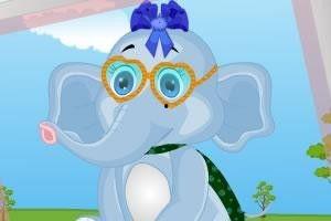 小象宝宝吃哈密瓜视频,萌态十足引网友热议