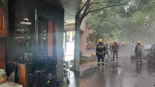 舜泰广场吃瓜事件视频,一场引发热议的街头冲突瞬间